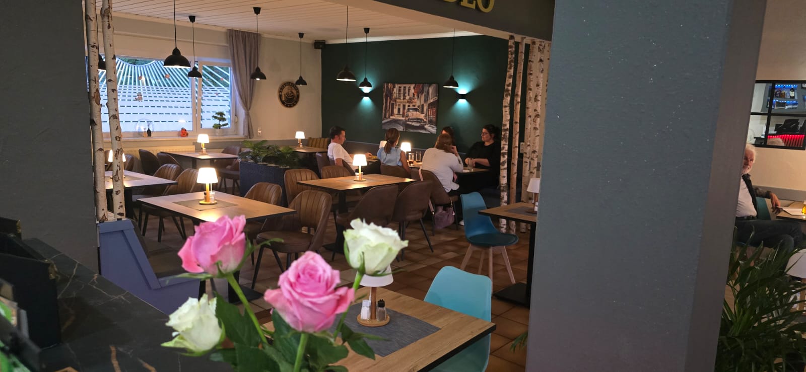 Gemütlicher Gastraum des Restaurants